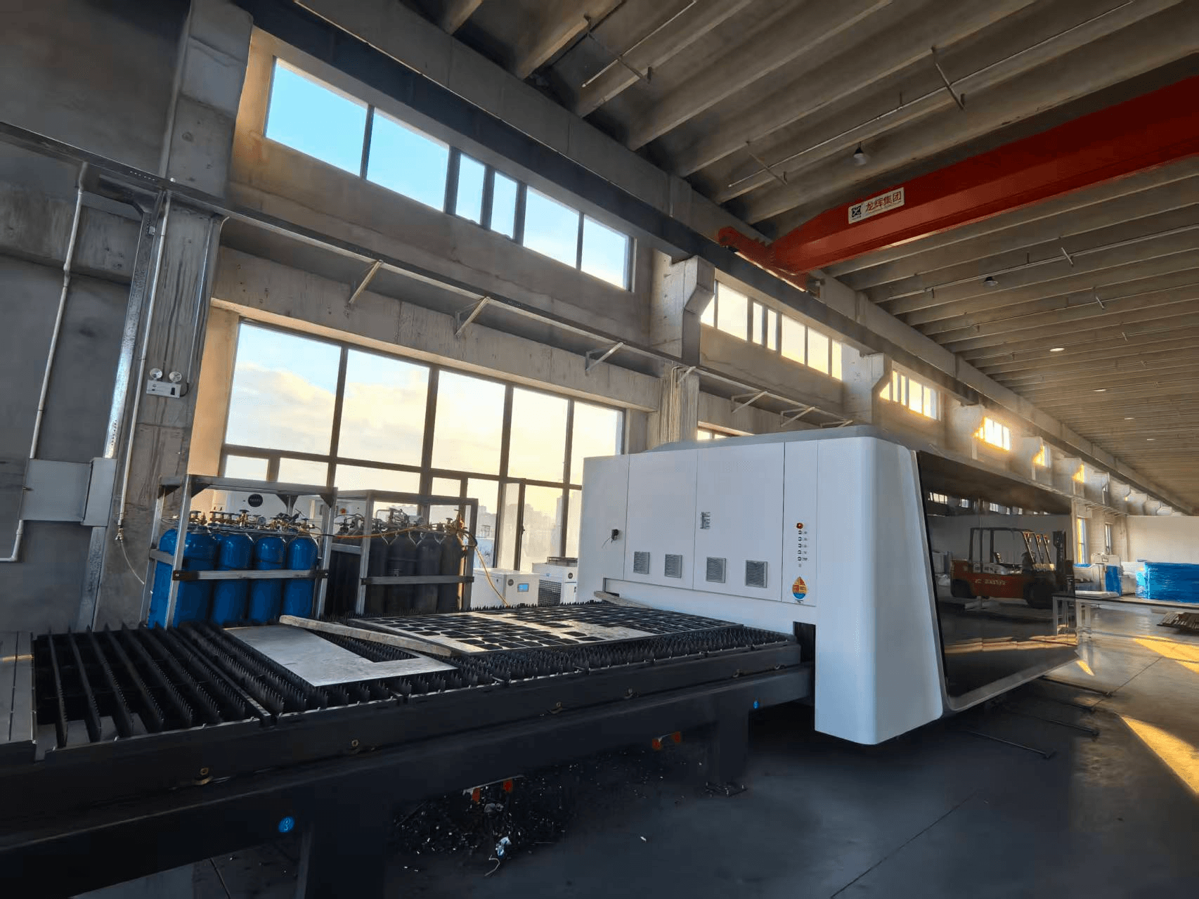 12,000W Fiber Laser Cutter